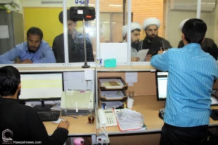 طلاب در صف نام نويسي براي اربعين+تصاوير