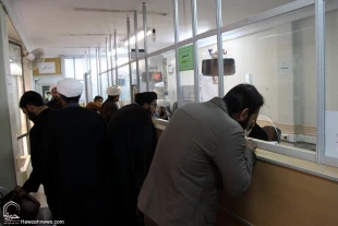 طلاب در صف نام نويسي براي اربعين+تصاوير