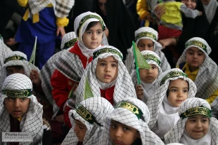 حرم مطهر رضوي در سالروز شهادت بانوي خردسال كربلا غرق در عزا و ماتم شد