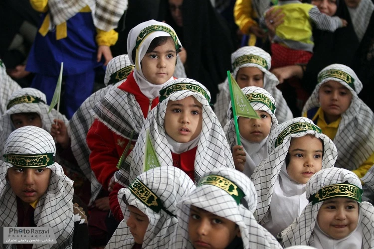 حرم مطهر رضوي در سالروز شهادت بانوي خردسال كربلا غرق در عزا و ماتم شد