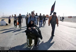 تصاويري جذاب از زايران حسيني در مرز مهران