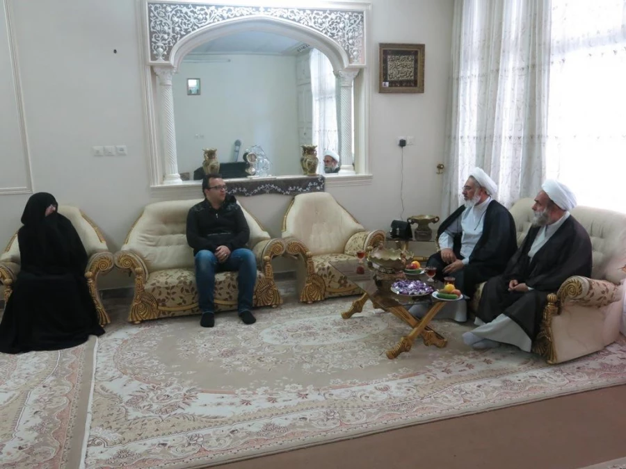 تكريم از خانواده مداح اهل البيت (ع) مرحوم اشعري