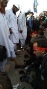 حضور زايران اهل سنت در راهپيمايي به سمت كربلاي معلي + تصاوير