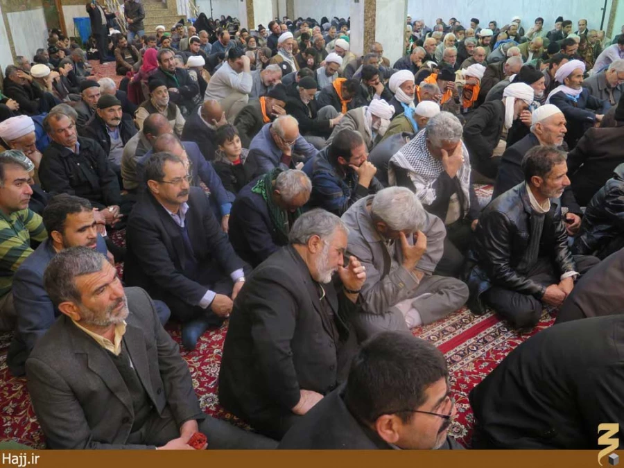 گزارش تصويري   عزاداري زائران ايراني در سرداب حرم مطهر حضرت ابوالفضل(ع) 