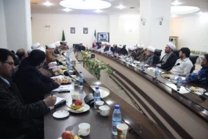 در راستای حصول زیارت با معرفت

نشست بررسی فقهی پیاده روی برای غیر امام حسین برگزار شد+تصاویر