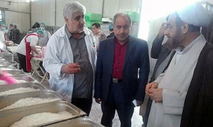 بازديد مسئول دفتر نمايندگي بعثه در كاظمين از آشپزخانه مركزي اين شهر