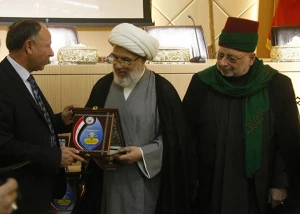 از معلمان نمونه کربلا در آستان مقدس حسینی تجلیل شد