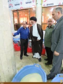بازديد حجت الاسلام  والمسلمين قاضي عسكر از آشپزخانه امام زاده سيد محمد