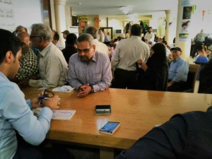 حضور زائران ایرانی در صندوق رای در کربلای معلی +تصاویر