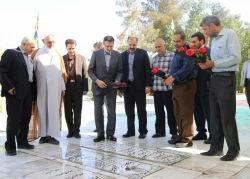 رييس سازمان حج بر مزار شهداي مظلوم منا- قم