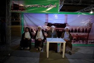 سيري در عرفات همراه با زائران اسرار حج مشهد مقدس