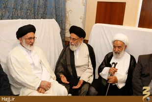  ديدار سرپرست حجاج ايراني با نمايندگان بعثه هاي مراجع عظام در مدينه منوره 