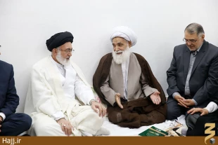  ديدار سرپرست حجاج ايراني با نمايندگان بعثه هاي مراجع عظام در مدينه منوره 