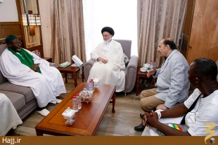 ديدارهيئت حج غنا با سرپرست حجاج ايراني درمكه
