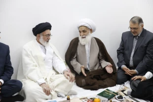 بازديد نماينده ولي فقيه و سرپرست حجاج ايراني از بعثه مراجع عظام تقليد در مدينه منوره 