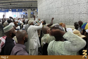 سومين روز رمي جمرات در منا گزارش تصويري
