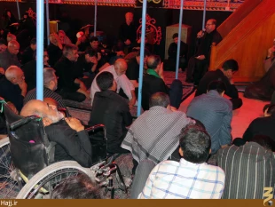 در عزاداري ها بايد از اختلاط زن و مرد پيشگيري كرد