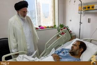 سرپرست حجاج ايراني از حجت الاسلام اسماعيلي روحاني مجروح كاروان اصفهان عيادت كرد