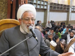 حجت الاسلام والمسلمین صمدی یزدی: 

 دشمنان اسلام به دنبال فاصله انداختن بین مردم و اهل بیت (ع) هستند