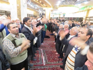  دشمنان اسلام به دنبال فاصله انداختن بين مردم و اهل بيت (ع) هستند