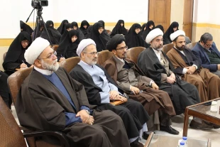 گردهمايي مبلغه‌هاي عتبات عاليات در قم برگزار شد