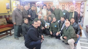پرچم سرخ حسيني و پرچم سبز مهدوي، عامل ماندگاري شيعيان