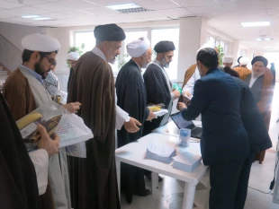 تصاوير همايش سالانه روحانيون عتبات استان قم