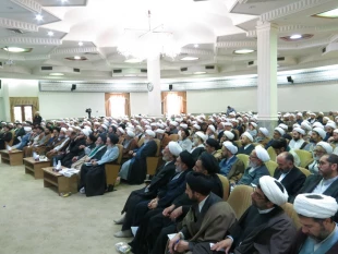 تصاوير همايش سالانه روحانيون عتبات استان قم