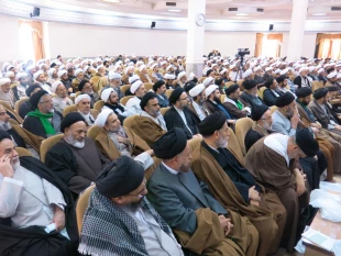 تصاوير همايش سالانه روحانيون عتبات استان قم