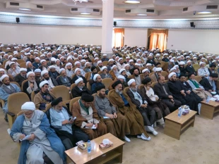 تصاوير همايش سالانه روحانيون عتبات استان قم