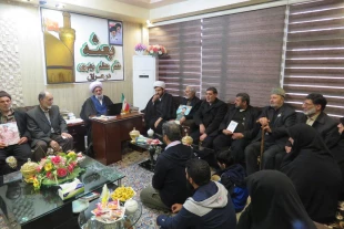 ديدار خانواده هاي شهداي مدافع حرم با نماينده بعثه مقام معظم رهبري در عراق