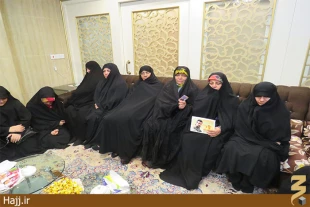 ديدار خانواده هاي شهداي مدافع حرم با نماينده بعثه مقام معظم رهبري در عراق