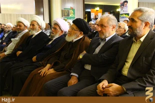 جمهوري اسلامي ايران مورد عنايت امام عصر (ع) است