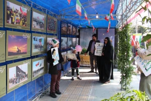 برپایی غرفه فرهنگی سازمان حج و بعثه مقام معظم رهبری درمسیر راهپیمایی 22 بهمن
