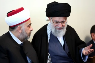 الإمام الخامنئی لدى لقائه وزیر الأوقاف السوری

 سوریا تقف الیوم فی الخط الأمامی ومسؤولیتنا هی دعم صمودها
