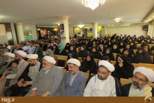 در هيچ مكتبي به اندازه اسلام به كسب علم و ترويج آن بها داده نشده است