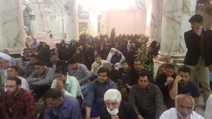 زائران بدانند كه در حضور امام زنده زيارتنامه مي خوانند