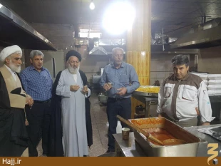 بازديد نماينده بعثه رهبري در نجف از آشپزخانه فدك و المدينه