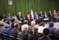The Leader s meeting with Iranian and non-Iranian poets and cultural figures on the eve of the anniversary of the birthday of Imam Hassan