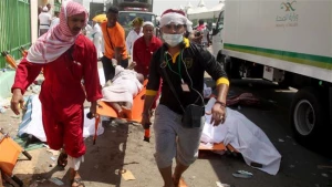 Iran declares 3-day national mourning over Mecca deaths