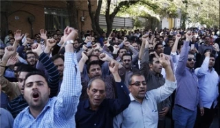 Iranians Stage Rally against Saudi Government over Mina Stampede