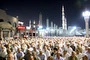 صور عن مراسم دعاء کمیل فی المدینة المنورة