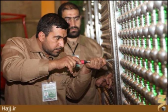 عمليات نصب ضريح جديد امام حسين (عليه السلام)
