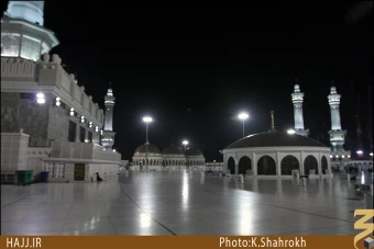 گنبدها و مناره ها
