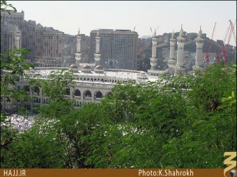 گنبدها و مناره ها