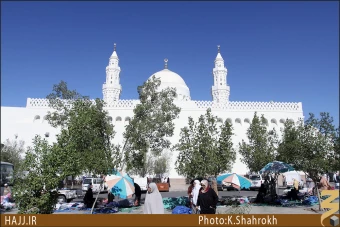 مسجد ذوقبلتين