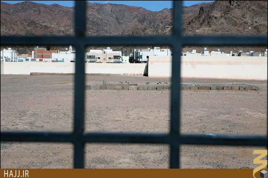 قبرستان احد