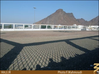 قبرستان احد