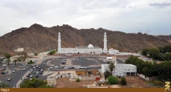 منطقه جنگ احد[]