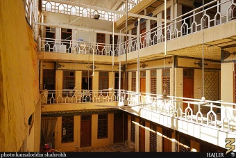 مدرسه بروجردي